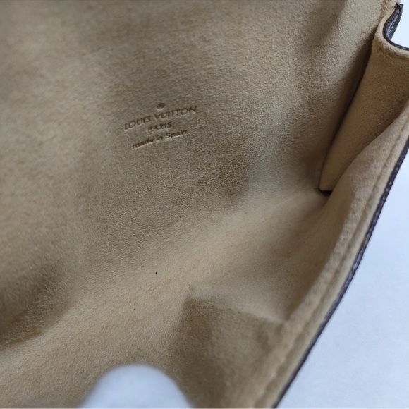 LOUIS VUITTON Twin Pochette - Picture 5 of 13